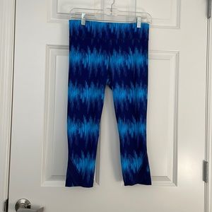 Womens UA crop leggings